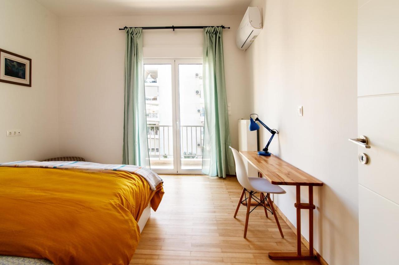 Luxury 1-Bedroom Apartment By The Sea In Athens Exterior photo
